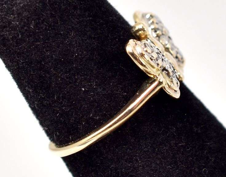 Cute 14K Yellow Gold Diamond Butterfly Ring