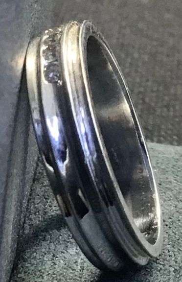 MEN’S 14K WHITE GOLD NATURAL DIAMOND WEDDING BAND