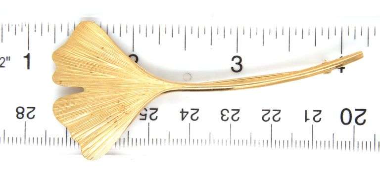 14kt Yellow gold feather style brooch
