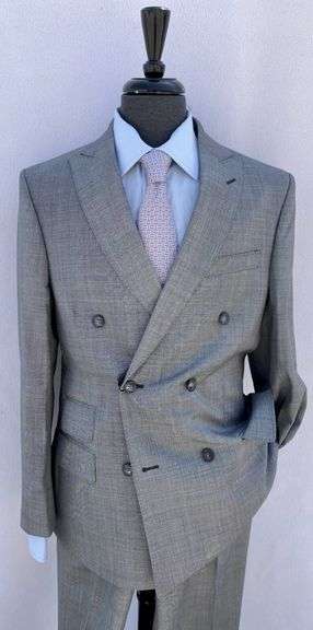 Stylish Double Breasted Comfort Fit Suit, Made in Italy