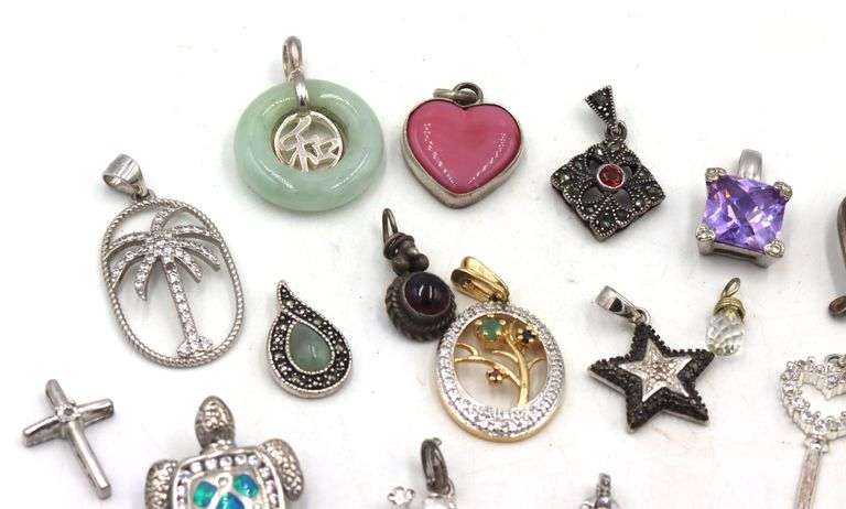 Group lot of Vintage 925 sterling silver charms pendants