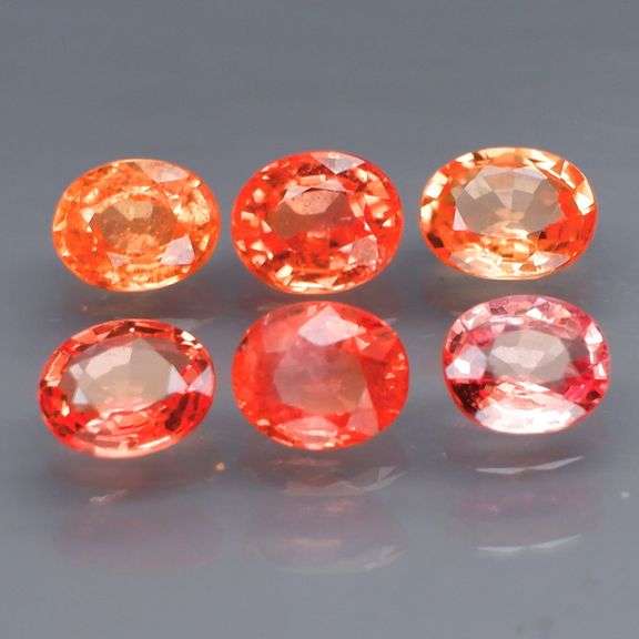 Dynamic 2.76ct Padparadscha Sapphire set!