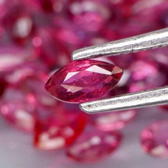 Amazing 5ct marquise cut Ruby set