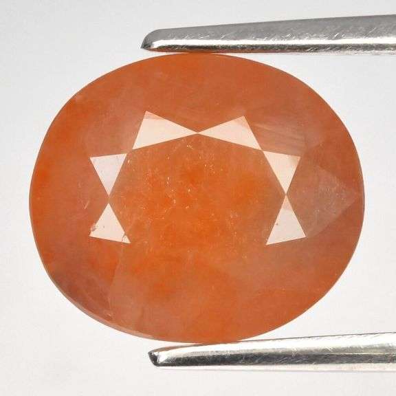 Unique 3.40ct Padparadscha colored pinkish orange Sapphire