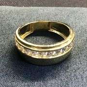 MEN’S 14K YELLOW GOLD NATURAL DIAMOND WEDDING BAND