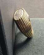 MEN’S 18K YELLOW GOLD NATURAL DIAMOND RING