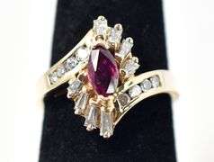 Beautiful 14K Yellow Gold Red Garnet and Diamond Ring