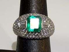 Exquisite 18K White Gold Dome Ring with 1.61 ct Natural Emerald and 1.80 ct Diamonds