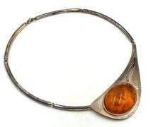 Vintage 925 sterling silver Amber necklace