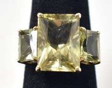 Stunning 10K Yellow Gold Green Citrine Ring