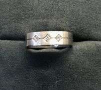 MEN’S 14K WHITE GOLD NATURAL DIAMOND WEDDING BAND