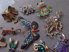 12-Piece Vintage-Style Animal Brooch Pin Set