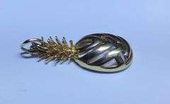 14K YELLOW GOLD PENDANT