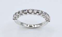 Dazzling 2 Band 2.75 Ct VVS1  Lab Simulated Diamond Ring Set