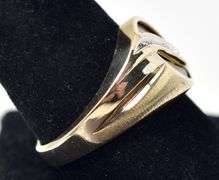 Lovely 10K Yellow Gold Black Onyx and Diamond Ring