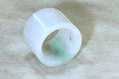 Antique Qing Dynasty Natural Jadeite Archer's Ring
