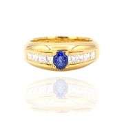 18k Yellow Gold Natural Blue Sapphire and Natural Diamond Ring
