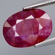 Holy cow! Look at this 5.76ct UNTREATED Winza Ruby!!!