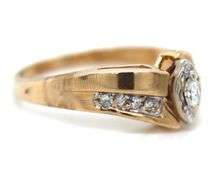 10kt Yellow gold marquise diamond ring