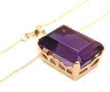 14kt Yellow gold 23ct Emerald cut amethyst pendant on chain
