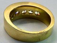 14K Yellow Gold Round Brilliant Cut Diamond Ring