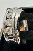 14K White Gold Round Brilliant Cut Diamond Ring