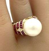 14kt Yellow gold South Sea pearl and ruby and diamond ring