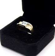 14kt Yellow gold Apx 1.40ct Eme Aquamarine & Apx 0.03ctw Dia Square Ring