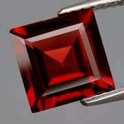 Intense 2.55ct princess cut UNTREATED Mozambique Garnet