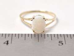 Pretty 10K Yellow Gold Opal Gemstone Ring