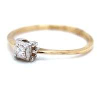 10kt Yellow gold princess cut diamond ring