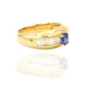 18k Yellow Gold Natural Blue Sapphire and Natural Diamond Ring