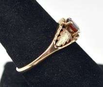 Vintage 10K Yellow Gold Red Garnet Ring