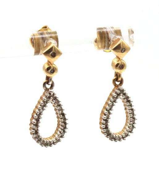 10kt Yellow gold diamond dangle earrings