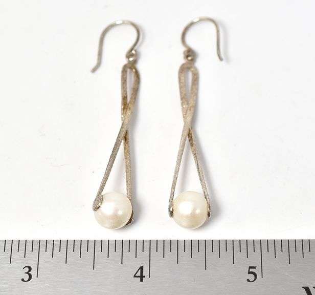 Pearl Dangle Earrings in Sterling Silver