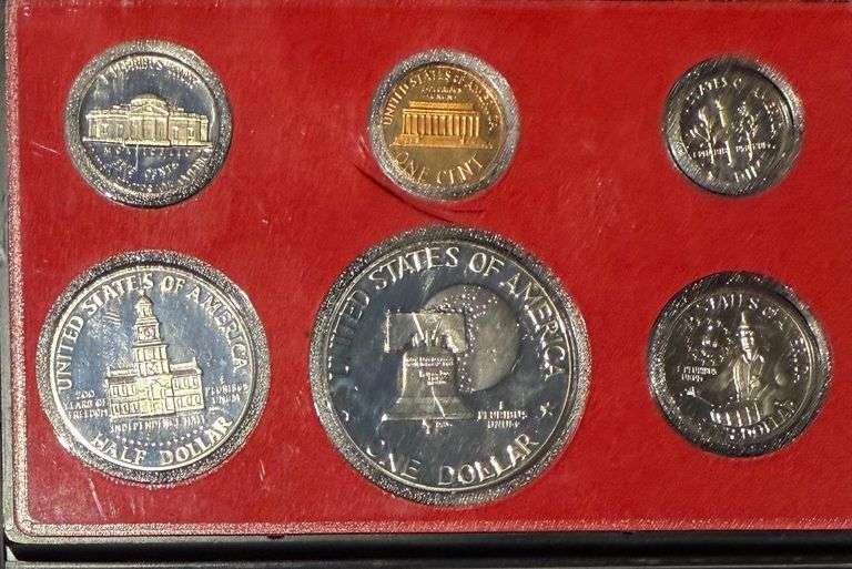 5 1976 Bicentennial Year Black Box US Proof Sets