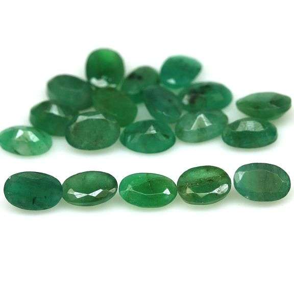 Heavy 8.25ct 19 piece Zambian Emerald set