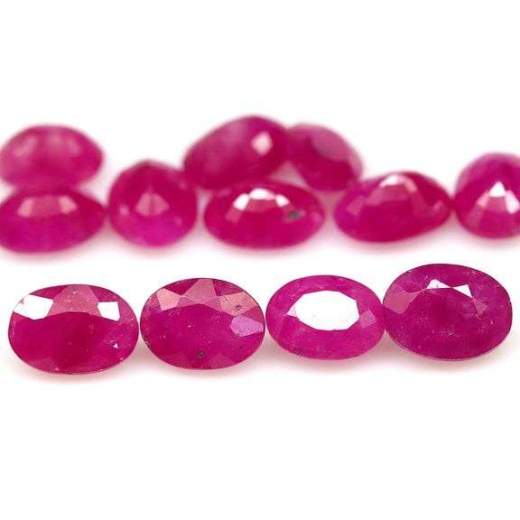 Heavy 12.14ct 12 piece Ruby set -Heated only!!