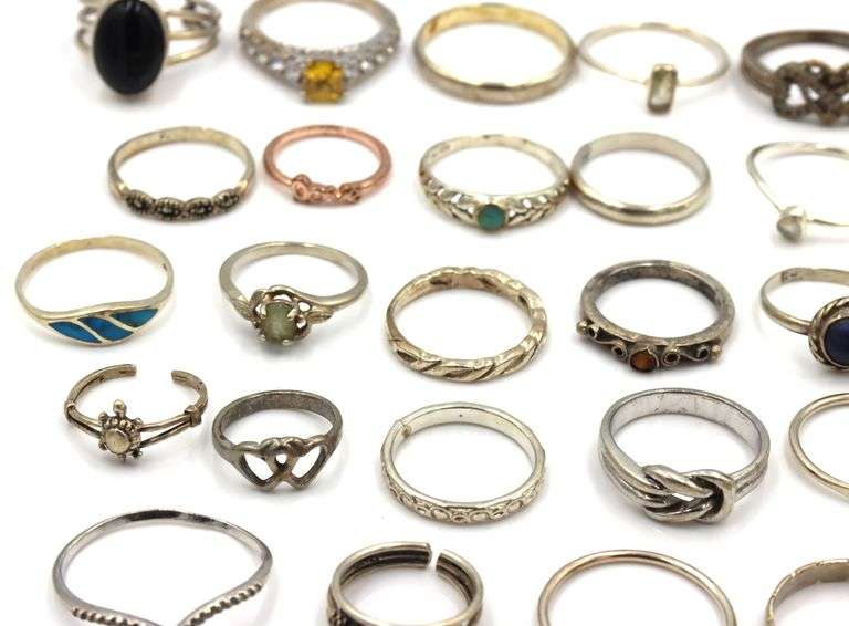 Group lot of Vintage 925 sterling silver rings