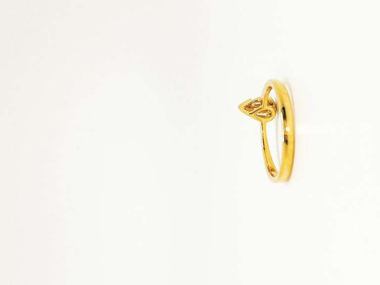 18KT Yellow Gold Teardrop Diamond Ring