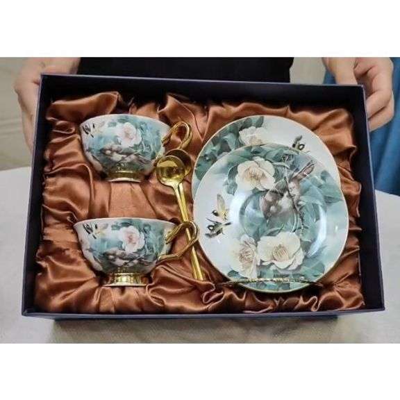 Royal Classic Chinese Bone China Tea Set