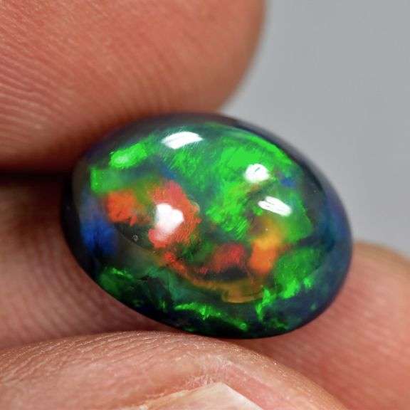 Translucent with full color! 4.05ct Welo Black Opal!!!