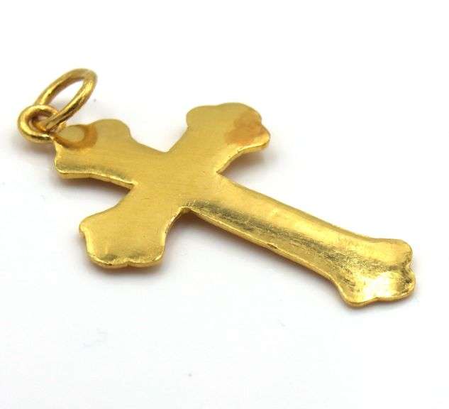 Tasteful High Karet Gold Cross Pendant