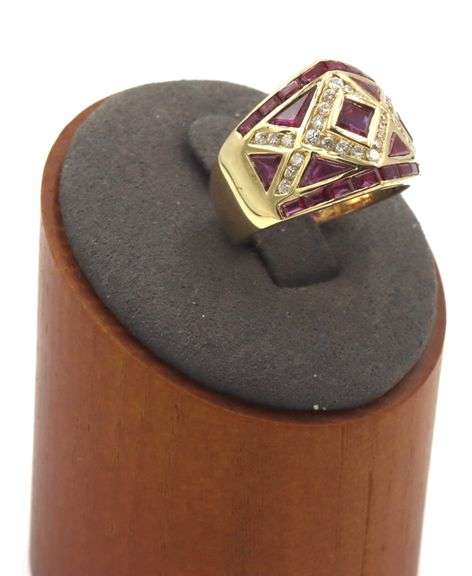 18kt Yellow gold LeVian ruby and diamond ring