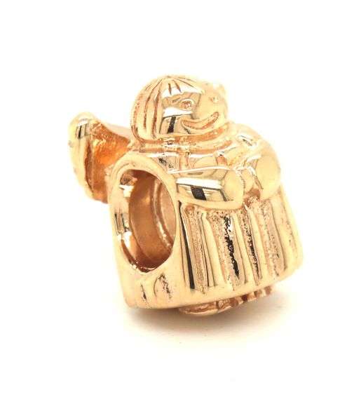 Pandora retired angel of hope charm