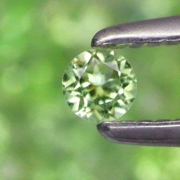 Round cut! Untreated! Jeweler matched! 4.79ct Peridot set!