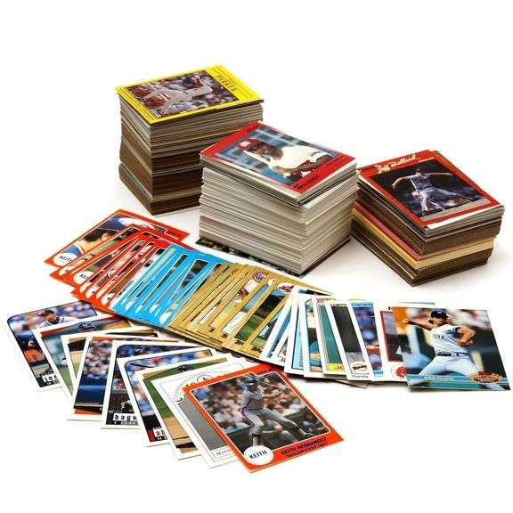 500 Baseball Card Collection