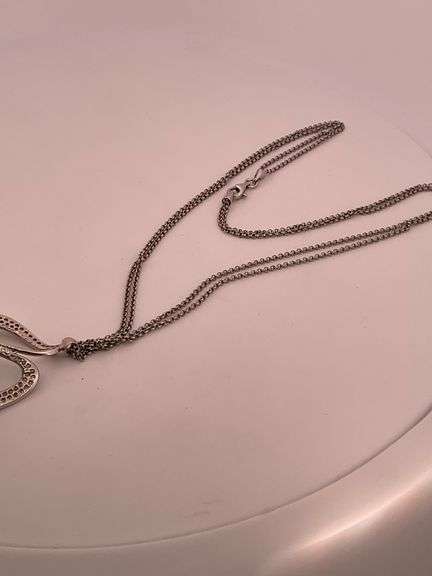18K WHITE GOLD NECKLACE WITH PENDANT