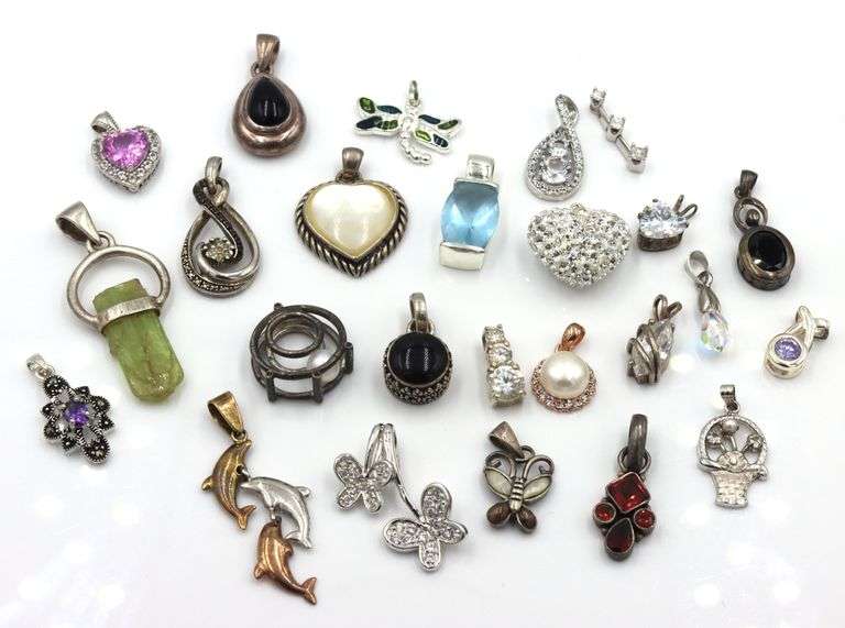 Group lot of Vintage 925 sterling silver pendants