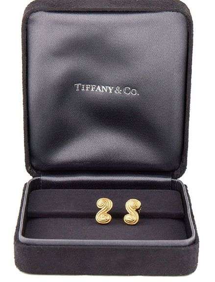Tiffany & Co. Spiro Swirl Stud Earrings in 18K
